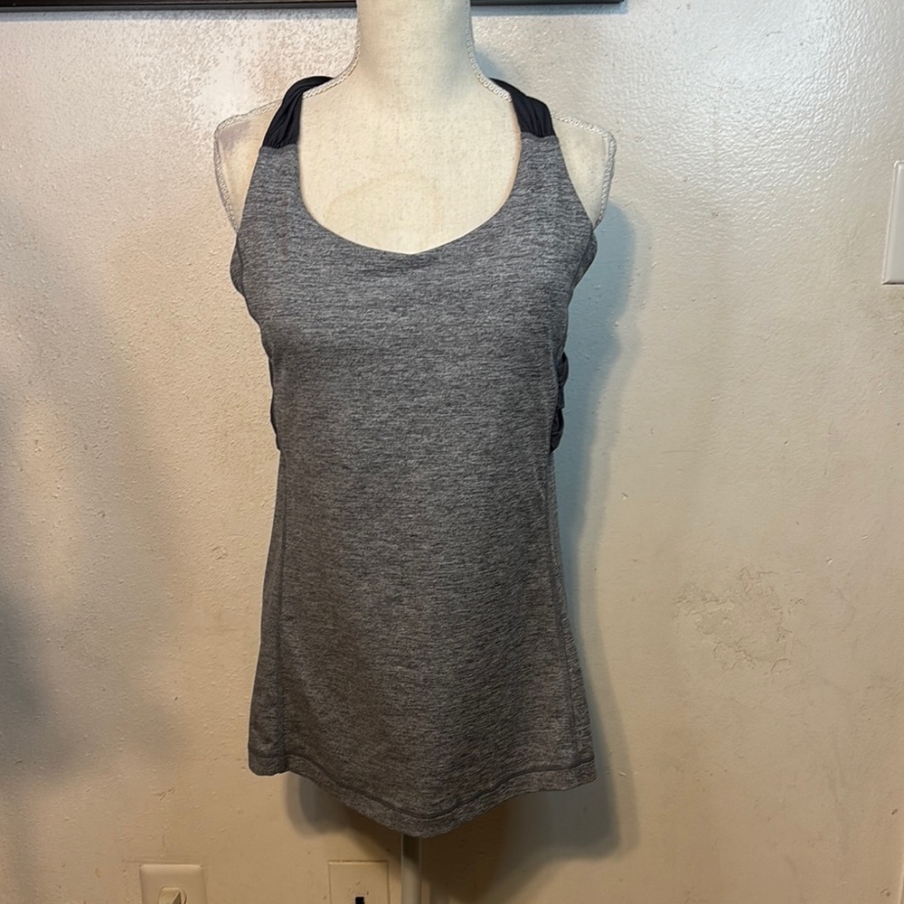 Women's Gray Sleeveless Top